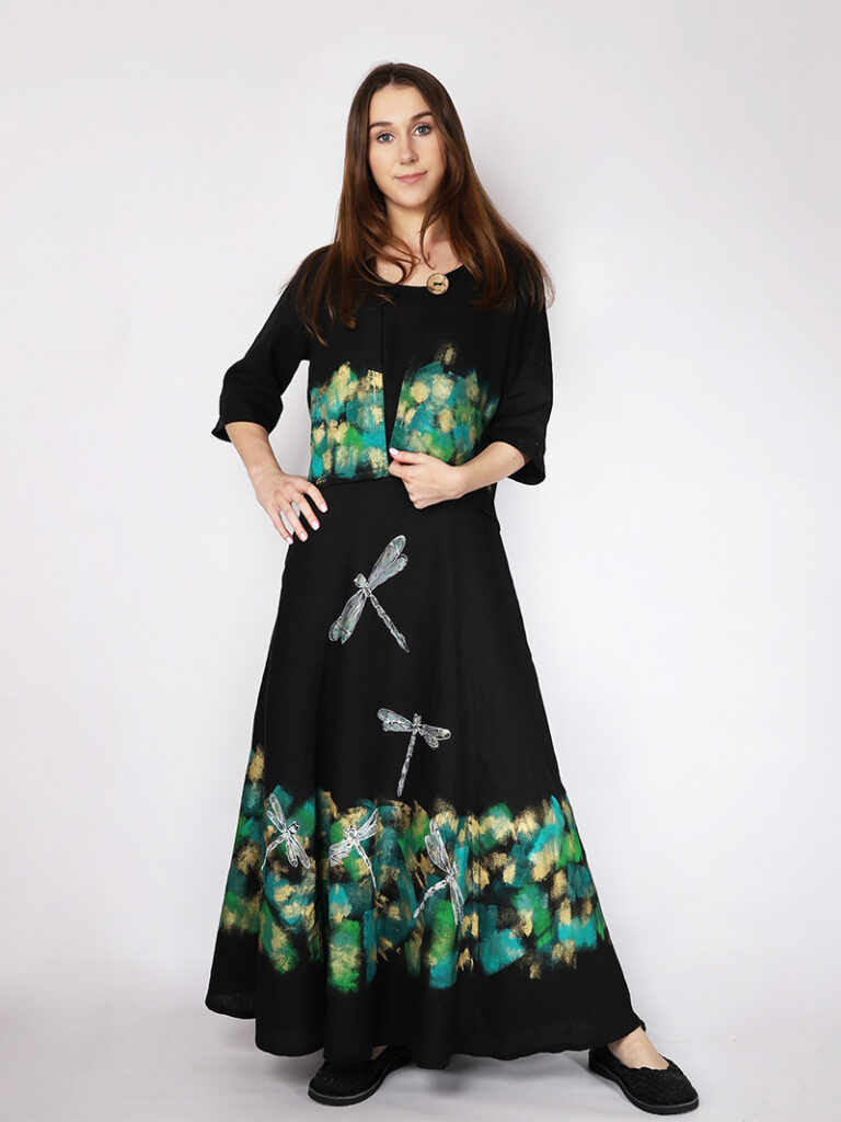 Lniana sukienka maxi czarna na ramiączkach, malowana ręcznie, z żakietem.